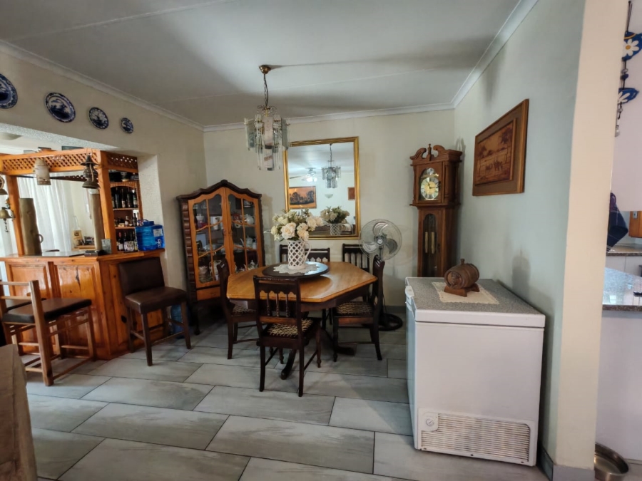 4 Bedroom Property for Sale in Vaalpark Free State